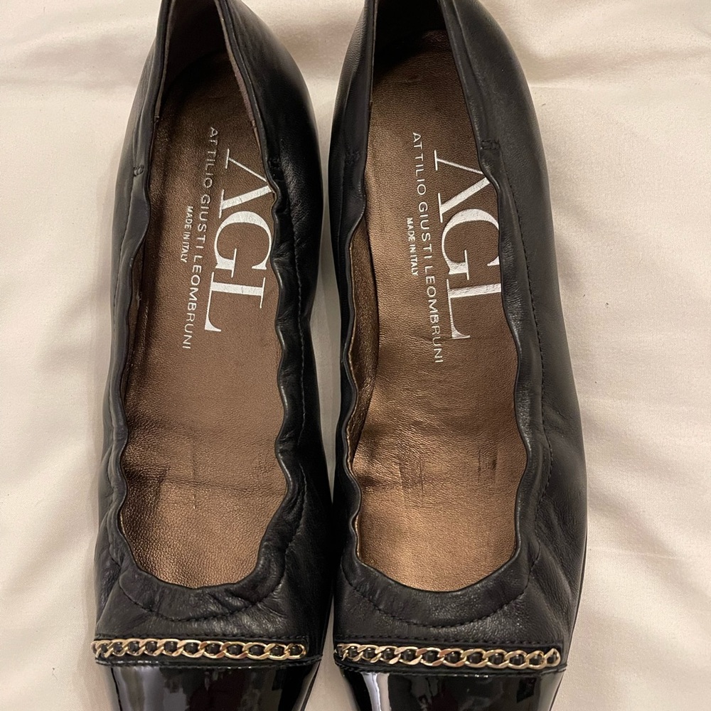 AGL black leather ballet flat size 38 (wore once)